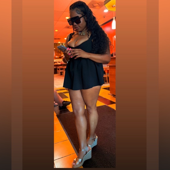 Meet your posher, Brianna. - Picture 2 of 10